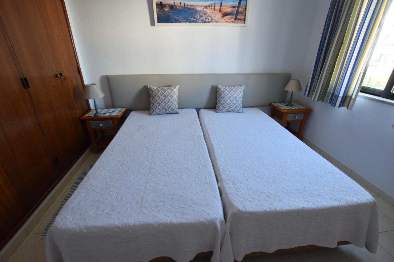 Apartamentos Carruna อัลบูเฟรา ภายนอก รูปภาพ